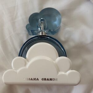 Ariana Grande Cloud Decor - Blue and White
